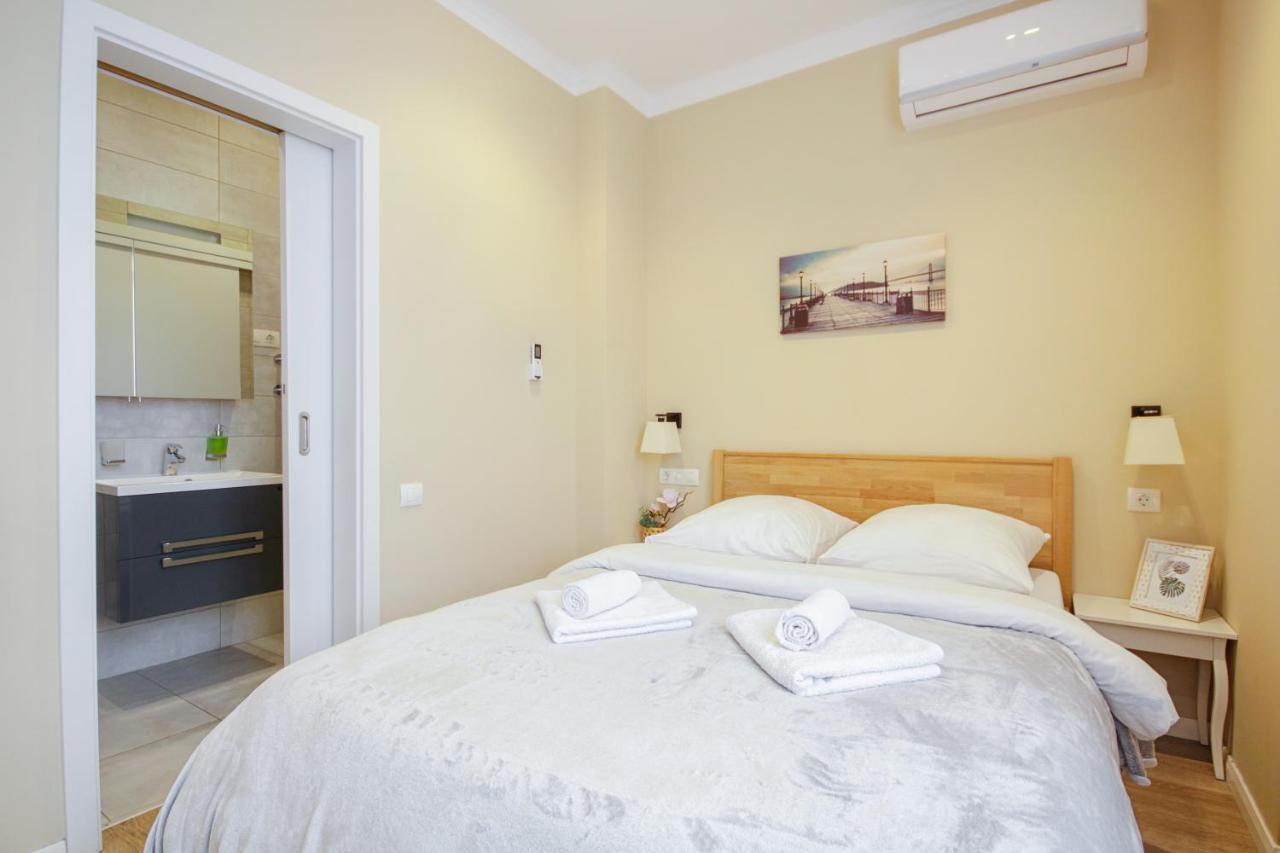 Gagarin Plaza Apartment Odesa Exterior photo