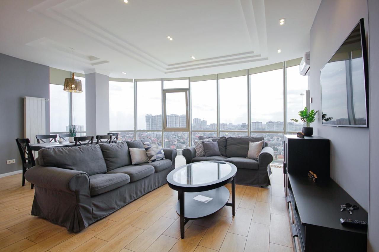 Gagarin Plaza Apartment Odesa Exterior photo